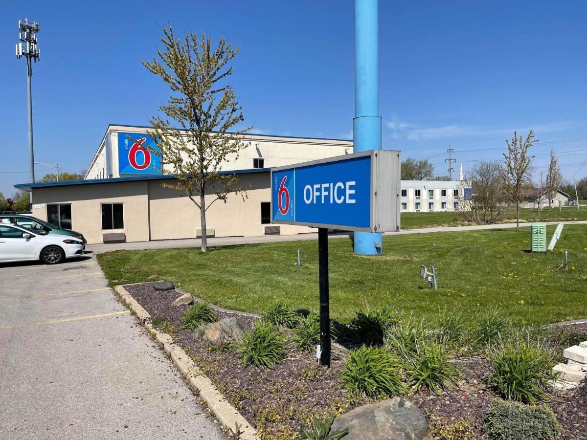 Studio 6 Peoria Il Exterior photo